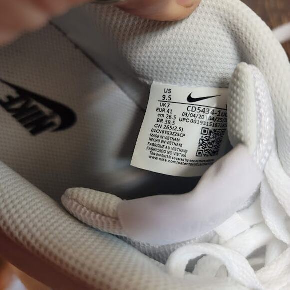 Nike Womens Vision Sneakers Size 9.5 White - Picture 3 of 5